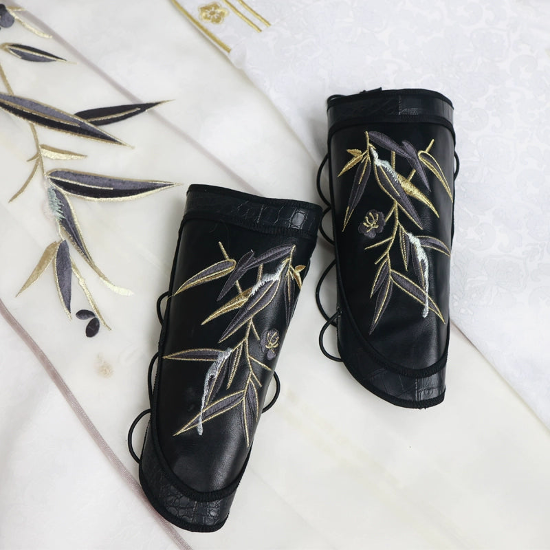 [Tian Guang 天光] Tang Dynasty | Round-neck Robe with Vest | Embroidered | Unisex