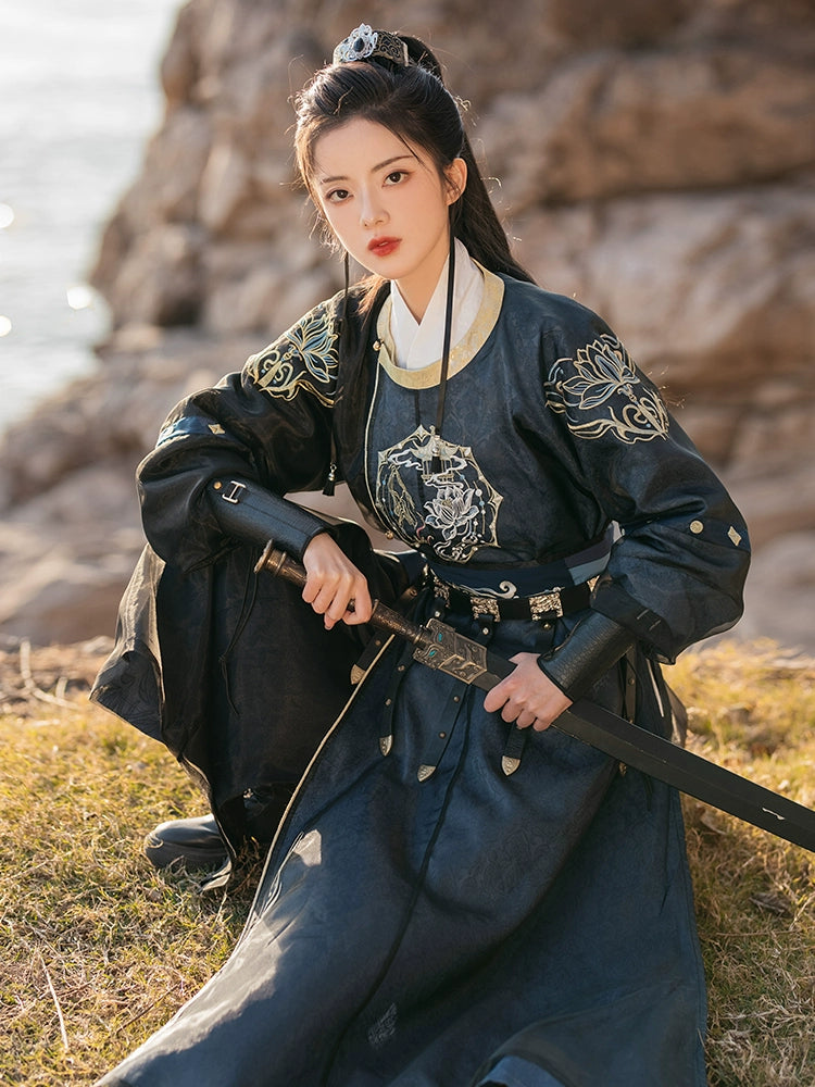 [Xuan Ting 玄廷] Tang Dynasty | Round-neck robe | Spring & Autumn | Unisex